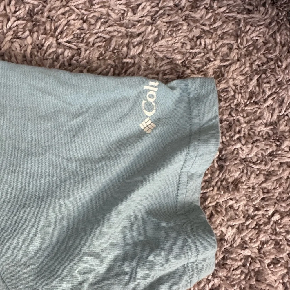 Columbia Yosemite Graphic Tee sz M